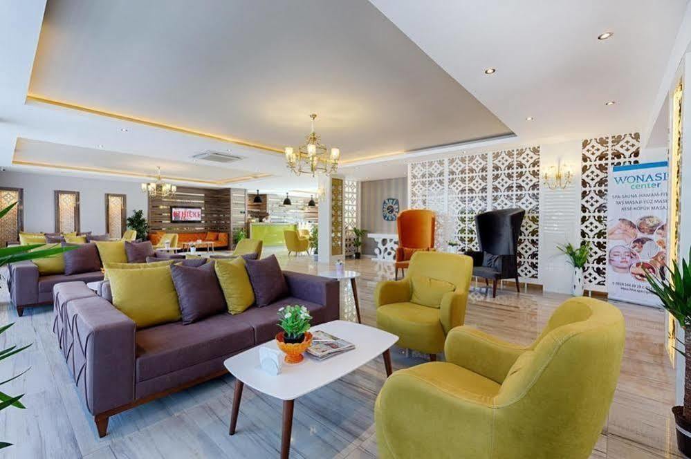 Wonasis Resort & Aqua Hotel Kargipinari ภายนอก รูปภาพ